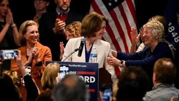 القاضية سوزان كروفورد