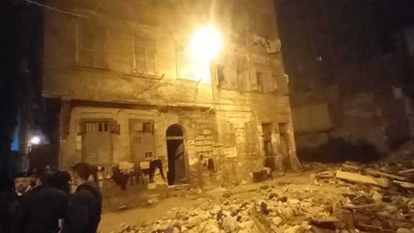 عقار الجمرك المنهار