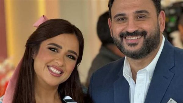 فيلم زوجة راجل مش