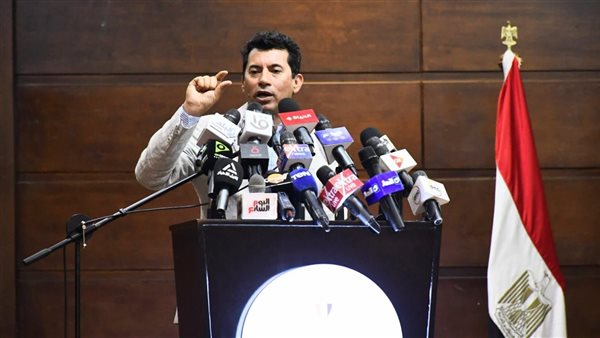 وزير الشباب والرياضة