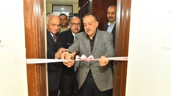 محافظ أسيوط