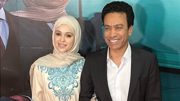 سامح حسين وزوجته