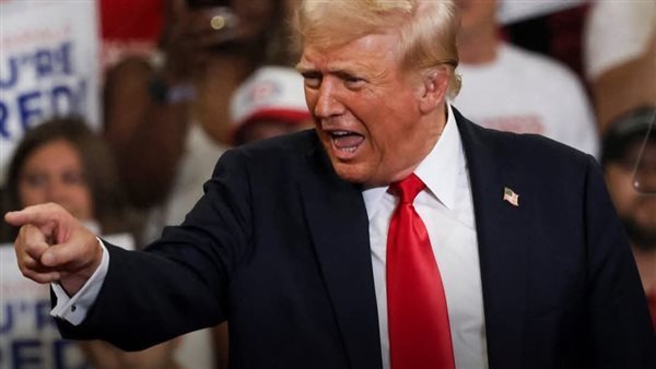 ترامب يشدد الضغوط