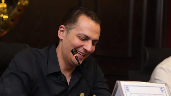 النائب أحمد عبد الجواد