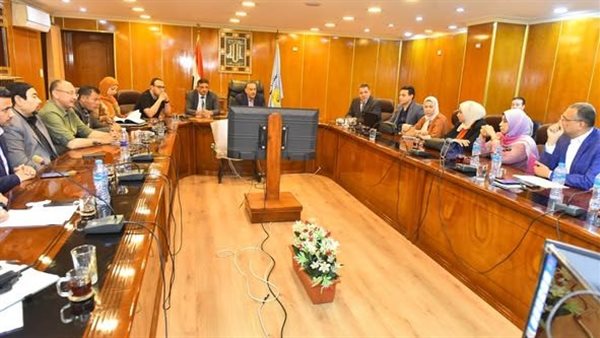 محافظ أسيوط