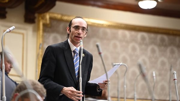  محمد عبد العزيز