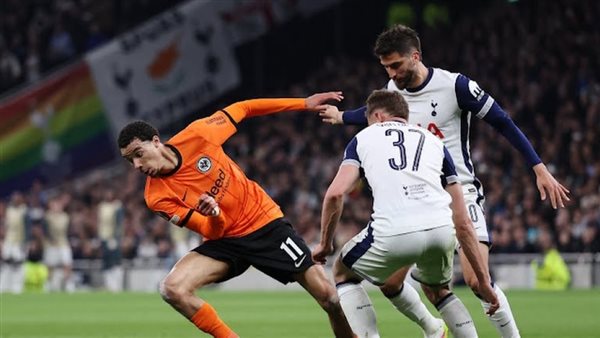 توتنهام وفرانكفورت