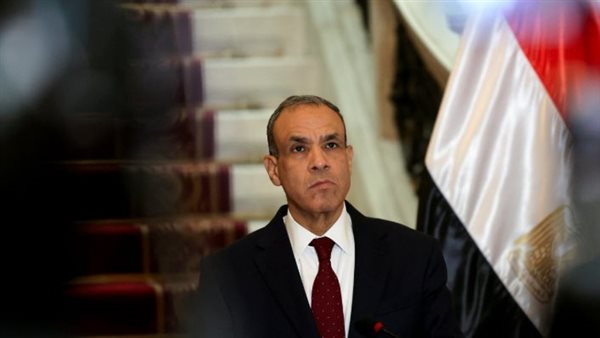 بدر عبد العاطي 