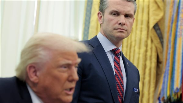 ترامب يدعم وزير الدفاع