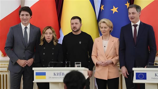 تحرك دولي لدعم أوكرانيا