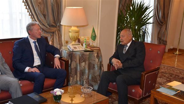  أبو الغيط - وزير