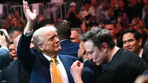 ترامب يهدد ماسك بعواقب