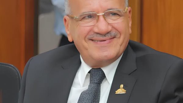 ثروت فتح الباب