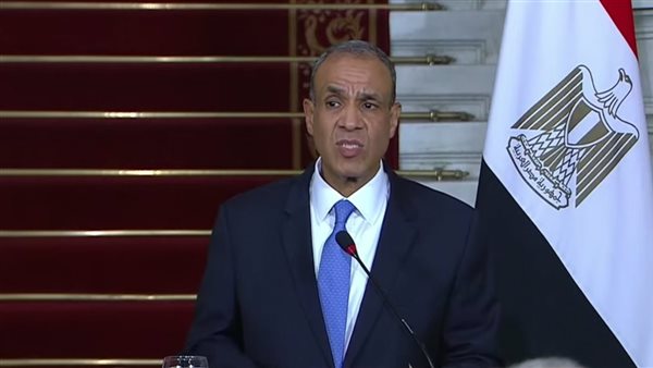 بدر عبد العاطي 