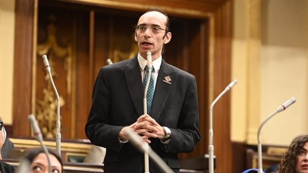 محمد عبدالعزيز 