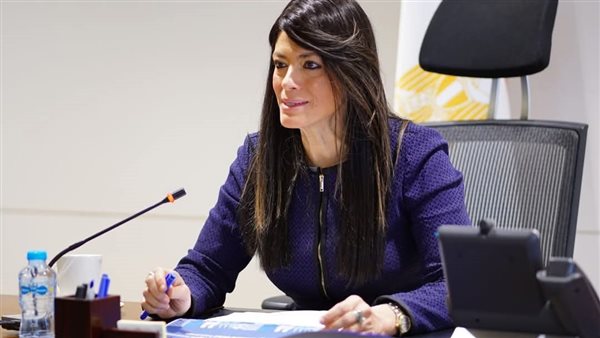 وزيرة التخطيط 