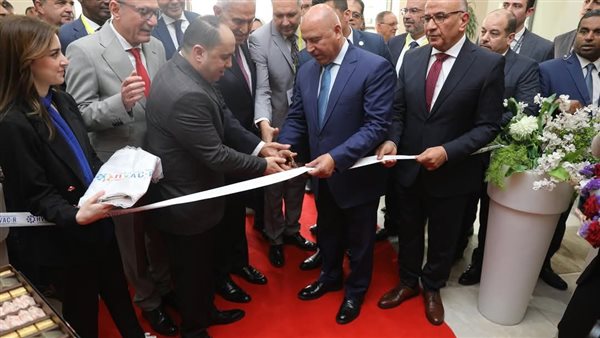 وزير الصناعة والنقل