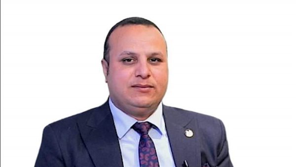 الخبير التربوي عاصم