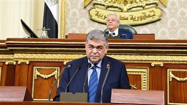 الدكتور أشرف حاتم،