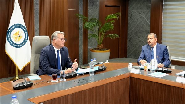 وزير البترول 