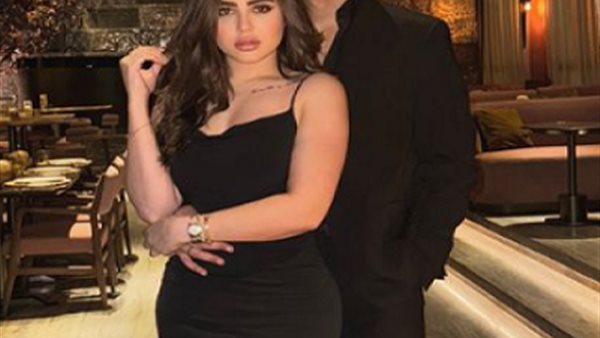 مسلم وزوجتة 