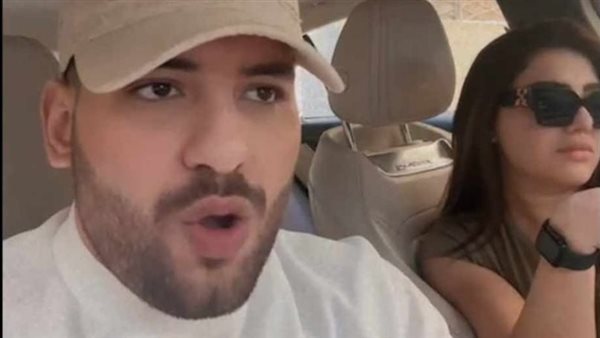 مسلم وزوجته