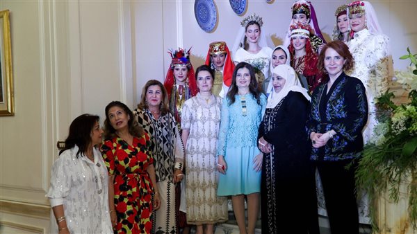 فساتين الزفاف التركية