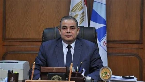  الدكتور عبد الرازق