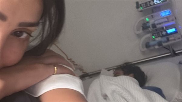 بسمة بوسيل ونجلها