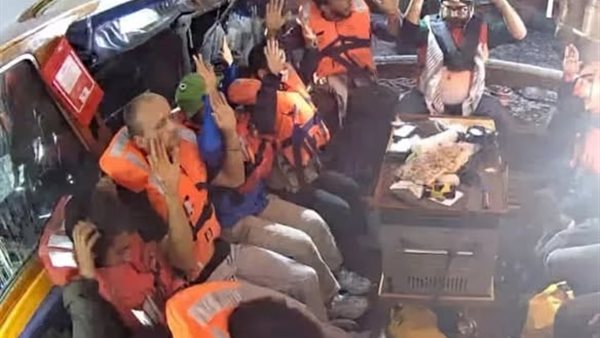 إسرائيل تختطف سفينة