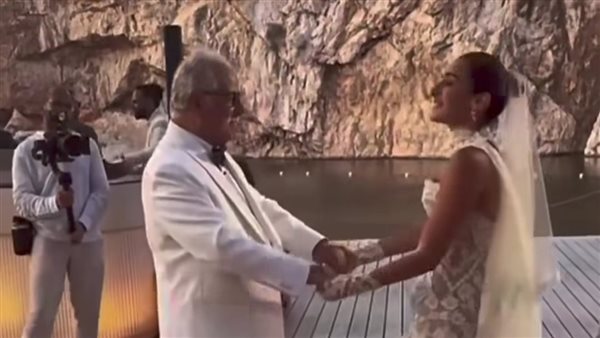 أمينة خليل ووالدها