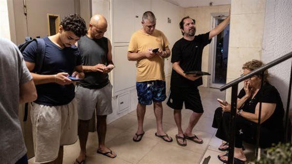 إسرائيل تستنفر مواطنيها