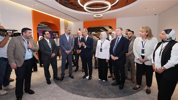 وزير الاتصالات 