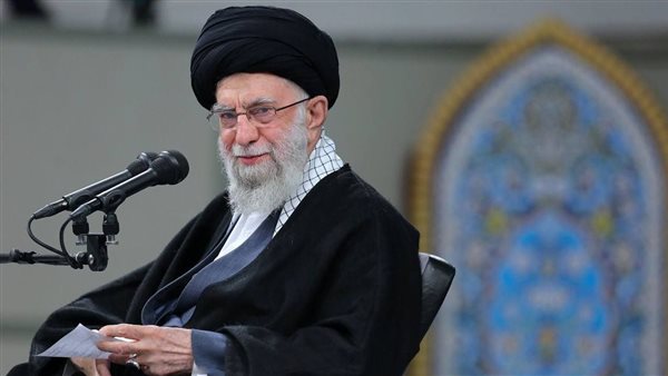 المرشد الإيراني علي