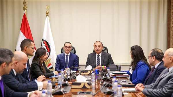 وزيرا قطاع الأعمال