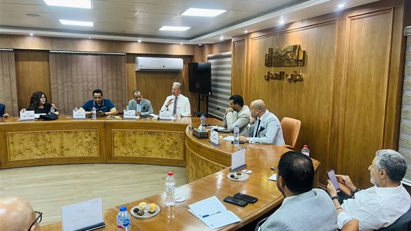 مائدة مستديرة بحزب