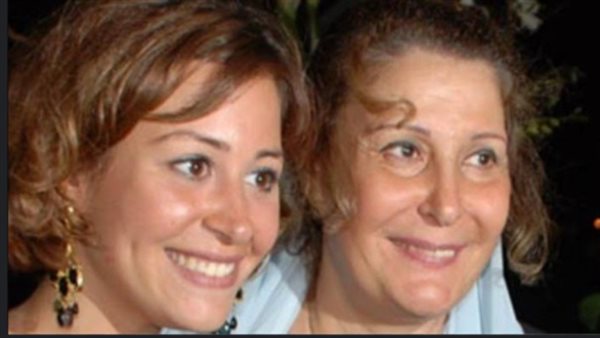 والدة منة شلبي 