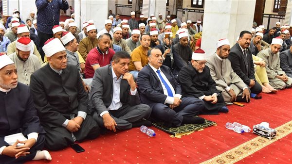 محافظ أسيوط يشهد