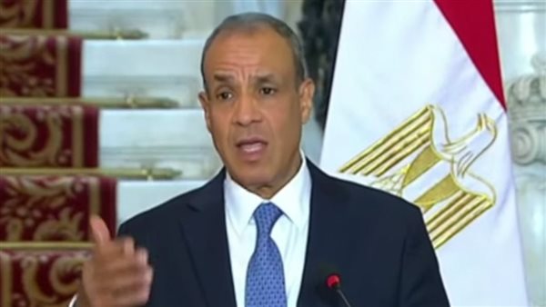 بدر عبد العاطي 