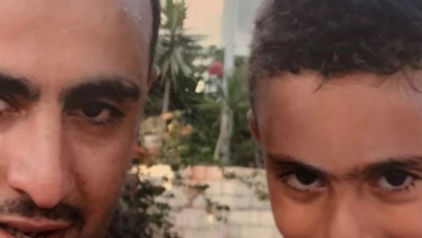 أحمد السقا وابنه