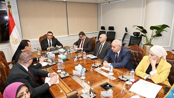 وزير الإسكان 