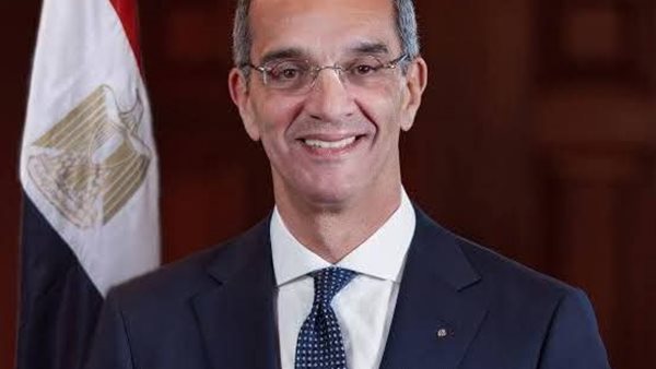 وزير الاتصالات وتكنولوجيا