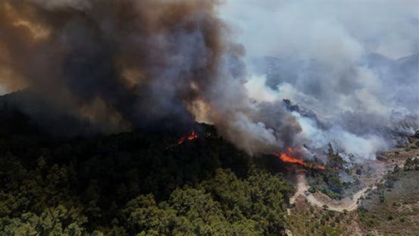 حرائق كارثية تلتهم