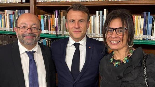 امرأة من مصر فرنسا