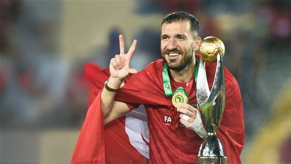 علي معلول نجم الأهلي