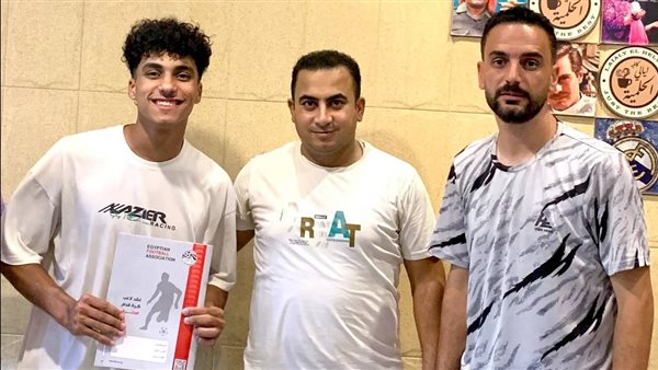 أحمد هشام بعد التوقيع