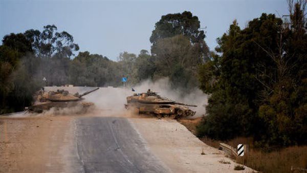 إسرائيل تُقسم خان