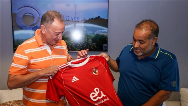 محمود الخطيب رئيس