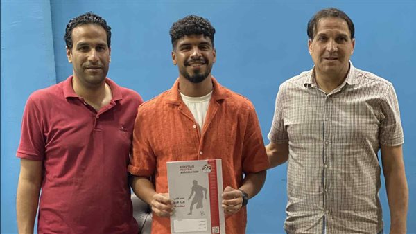 نجيب مع مسؤلي كفر