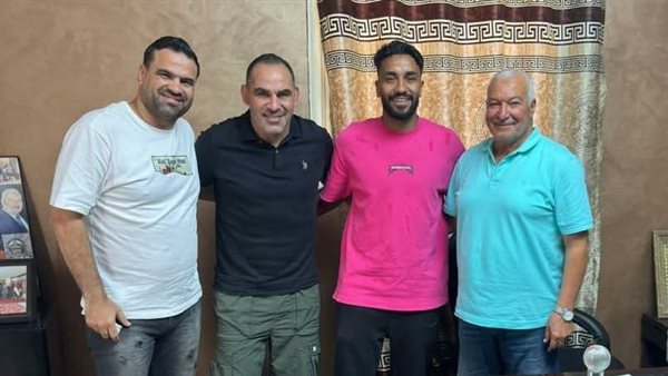 ياسين مع مسؤلي الداخلية